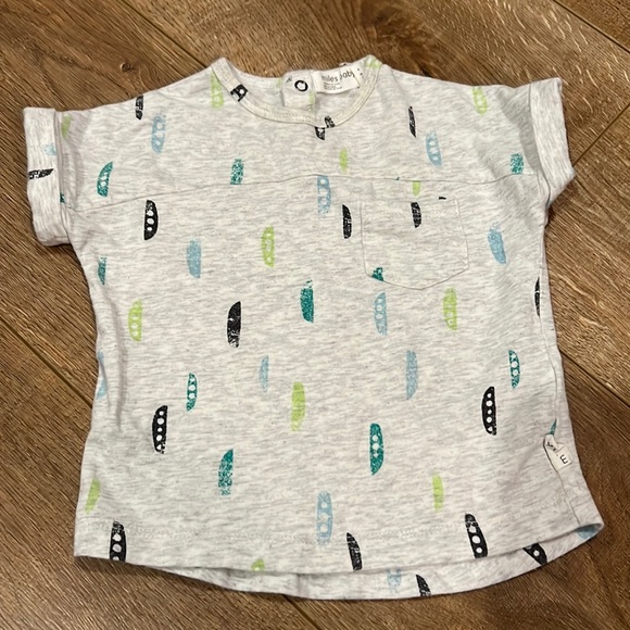 Miles Baby tee 6-9 months - Picture 2 of 3